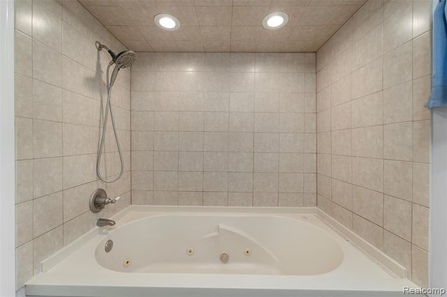 22761 Melrose Avenue, Eastpointe, MI 48021