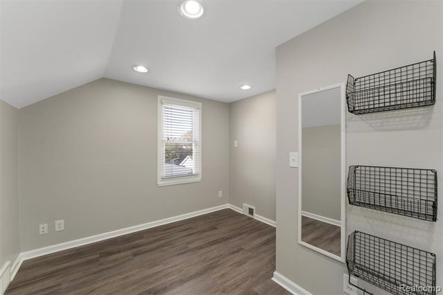 22761 Melrose Avenue, Eastpointe, MI 48021