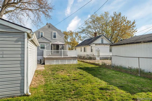 22761 Melrose Avenue, Eastpointe, MI 48021