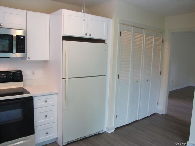 571 Heritage Hills F, Somers, NY 10589