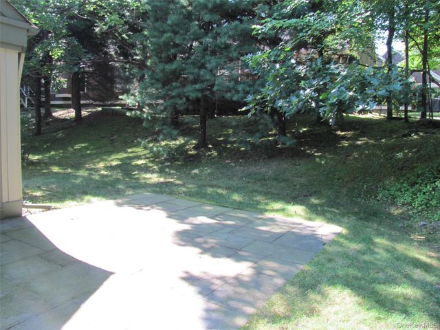 571 Heritage Hills F, Somers, NY 10589
