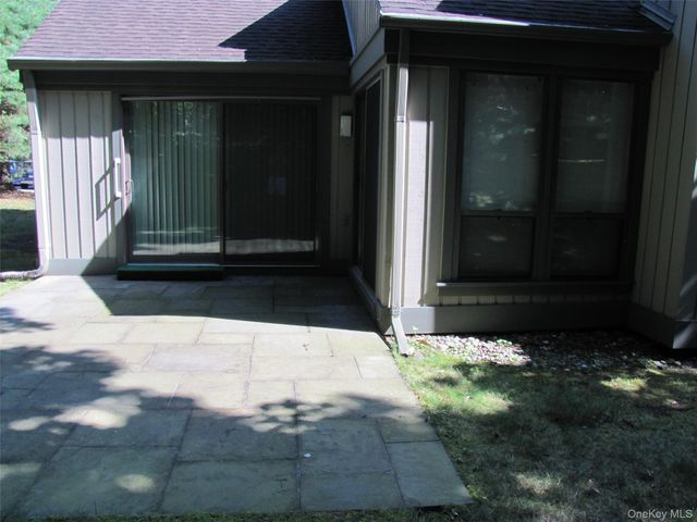 571 Heritage Hills F, Somers, NY 10589