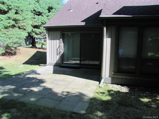 571 Heritage Hills F, Somers, NY 10589