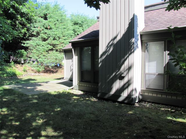 571 Heritage Hills F, Somers, NY 10589