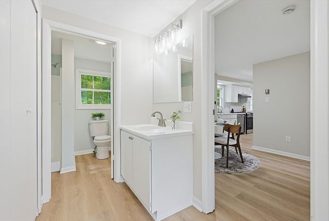 6 Bond Rd, Charlton, MA 01507
