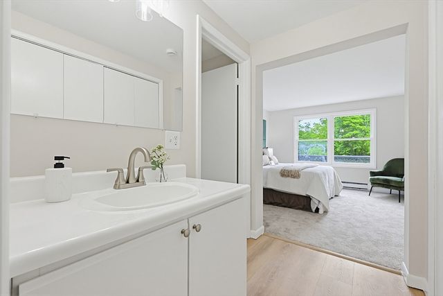 6 Bond Rd, Charlton, MA 01507