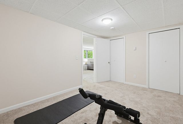 6 Bond Rd, Charlton, MA 01507