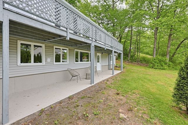 6 Bond Rd, Charlton, MA 01507