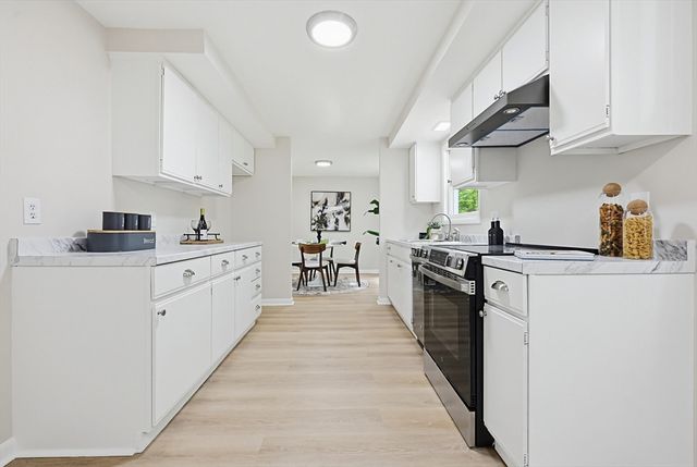 6 Bond Rd, Charlton, MA 01507