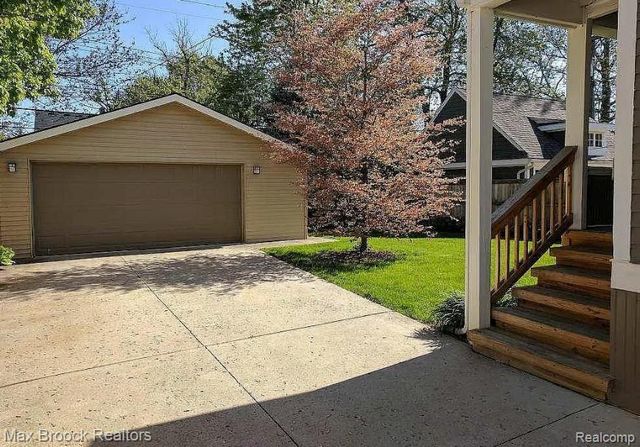 406 E 6th Street, Royal Oak, MI 48067