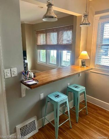 406 E 6th Street, Royal Oak, MI 48067
