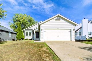 1461 Brittany Cove, St Charles, MO 63304