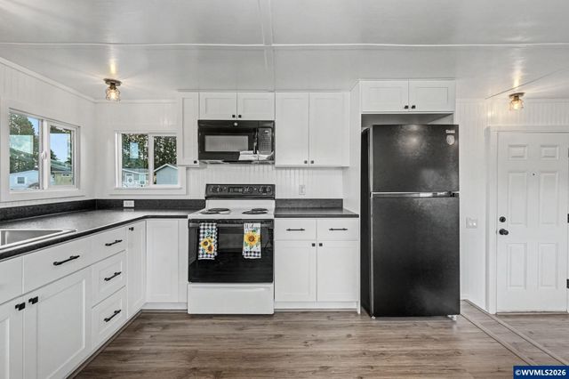 2200 Lancaster #14A Dr SE 14A, Salem, OR 97317