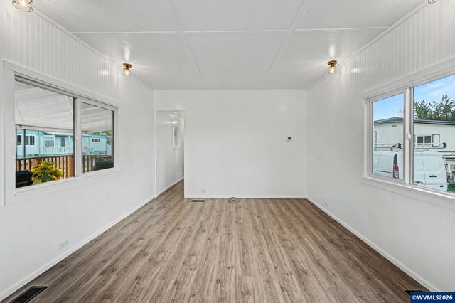 2200 Lancaster #14A Dr SE 14A, Salem, OR 97317