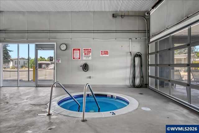 2200 Lancaster #14A Dr SE 14A, Salem, OR 97317