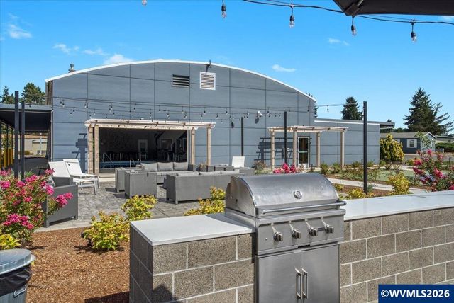 2200 Lancaster #14A Dr SE 14A, Salem, OR 97317