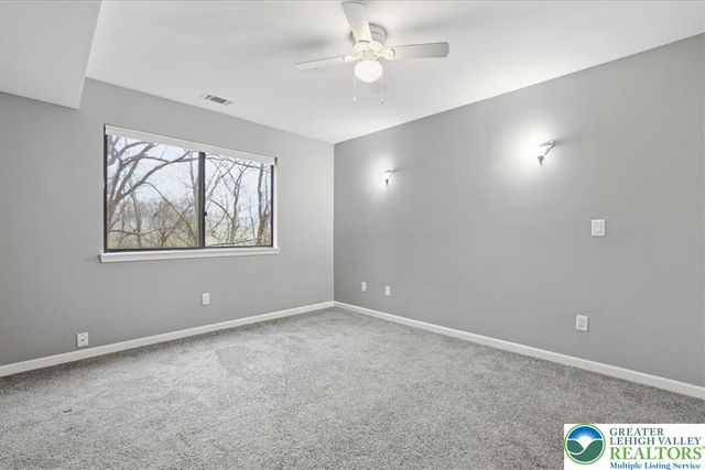 612 Mountain View Way, Lehman Twp, PA 18324