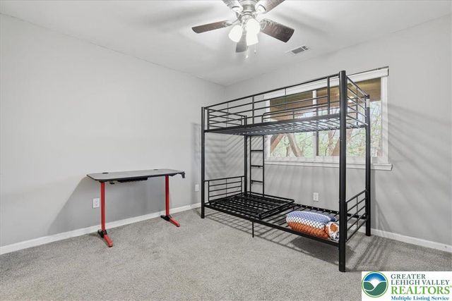 612 Mountain View Way, Lehman Twp, PA 18324