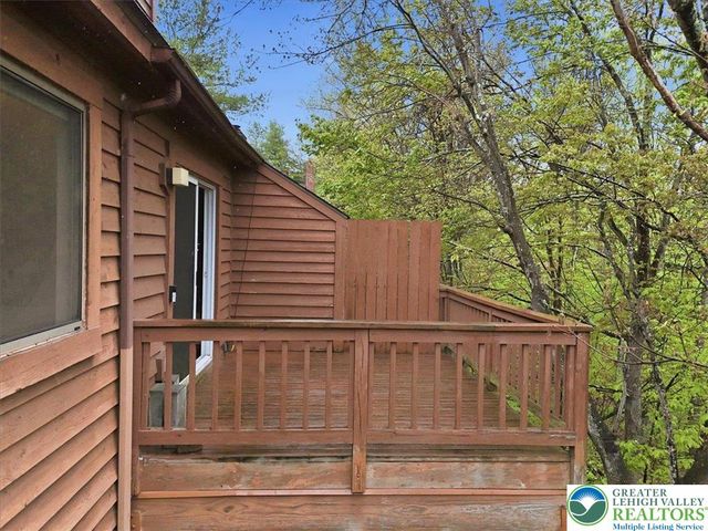 612 Mountain View Way, Lehman Twp, PA 18324