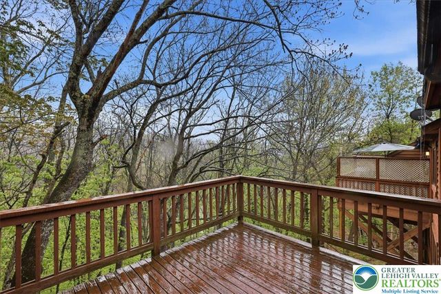 612 Mountain View Way, Lehman Twp, PA 18324