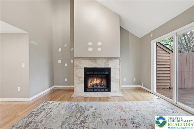 612 Mountain View Way, Lehman Twp, PA 18324
