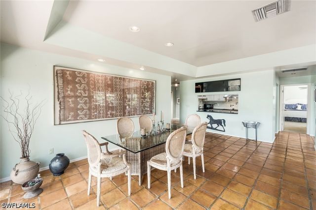 330 BALD EAGLE DR 2, Naples, FL 34105