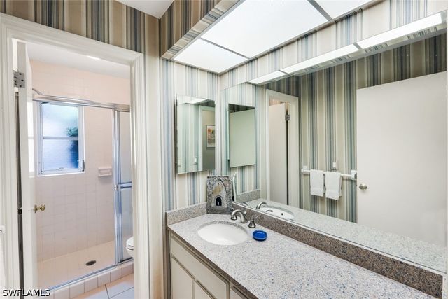 330 BALD EAGLE DR 2, Naples, FL 34105