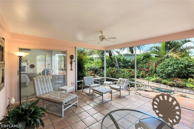 330 BALD EAGLE DR 2, Naples, FL 34105