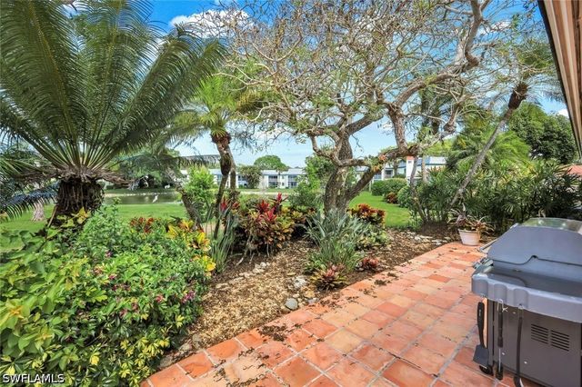 330 BALD EAGLE DR 2, Naples, FL 34105