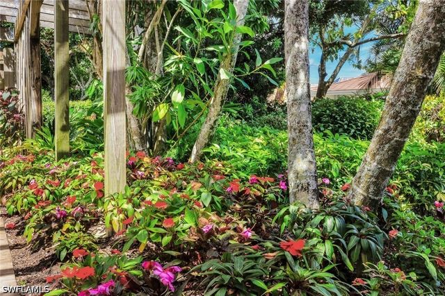 330 BALD EAGLE DR 2, Naples, FL 34105