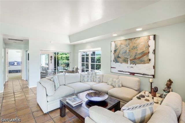 330 BALD EAGLE DR 2, Naples, FL 34105