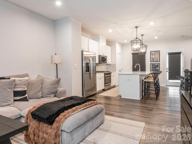 9420 Mallard Mills Drive, Charlotte, NC 28262