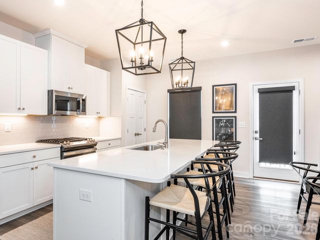 9420 Mallard Mills Drive, Charlotte, NC 28262