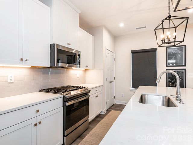 9420 Mallard Mills Drive, Charlotte, NC 28262