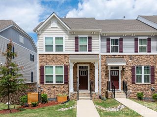 9420 Mallard Mills Drive, Charlotte, NC 28262