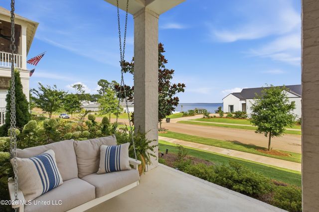 124 N Natchez Drive, Madison, MS 39110