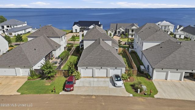 124 N Natchez Drive, Madison, MS 39110