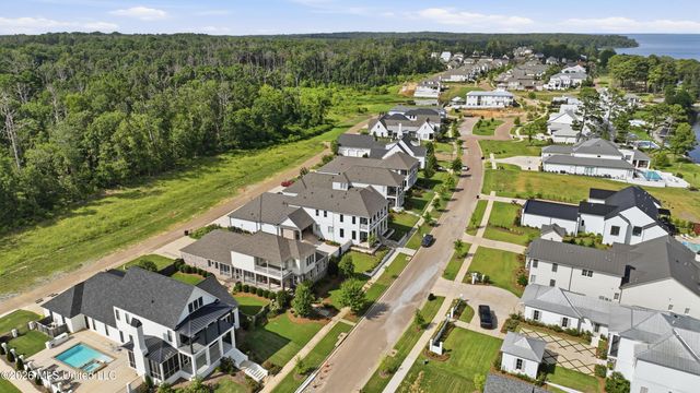 124 N Natchez Drive, Madison, MS 39110