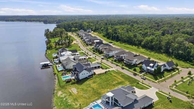 124 N Natchez Drive, Madison, MS 39110
