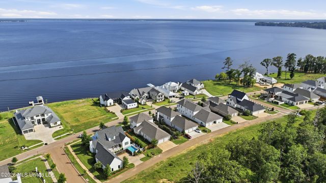 124 N Natchez Drive, Madison, MS 39110