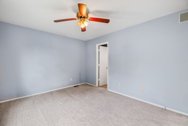 6707 E Pepperwood Ct, Wichita, KS 67226
