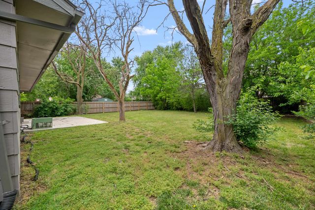 6707 E Pepperwood Ct, Wichita, KS 67226