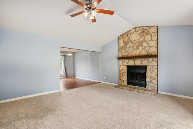6707 E Pepperwood Ct, Wichita, KS 67226