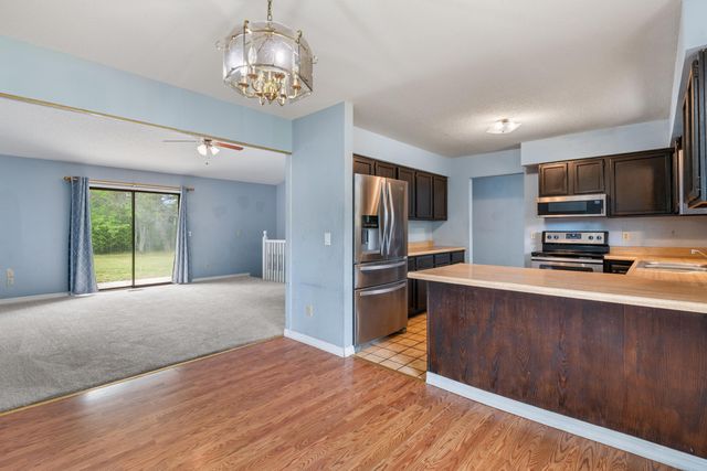 6707 E Pepperwood Ct, Wichita, KS 67226
