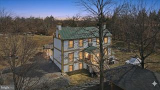 229 GARBER LN, Winchester, VA 22602