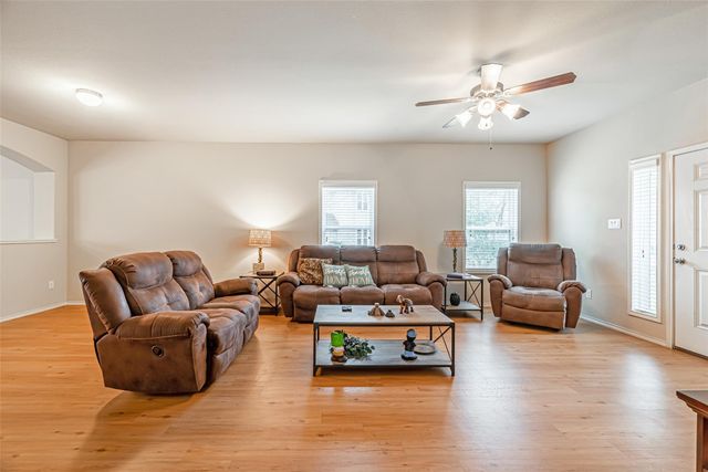 606 Fiji Court, Crosby, TX 77532