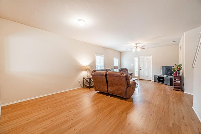 606 Fiji Court, Crosby, TX 77532