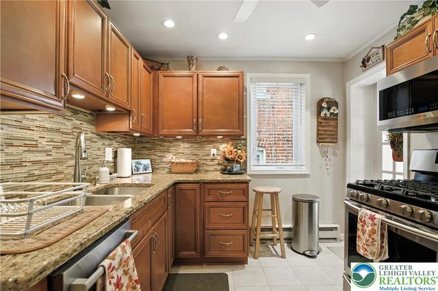 232 South Franklin Street, Allentown City, PA 18102