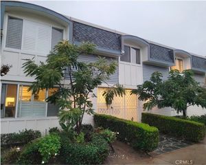 1725 Loma, Long Beach, CA 90804