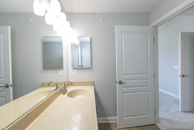 3110 Grand Falls Boulevard, Deerfield Twp., OH 45039